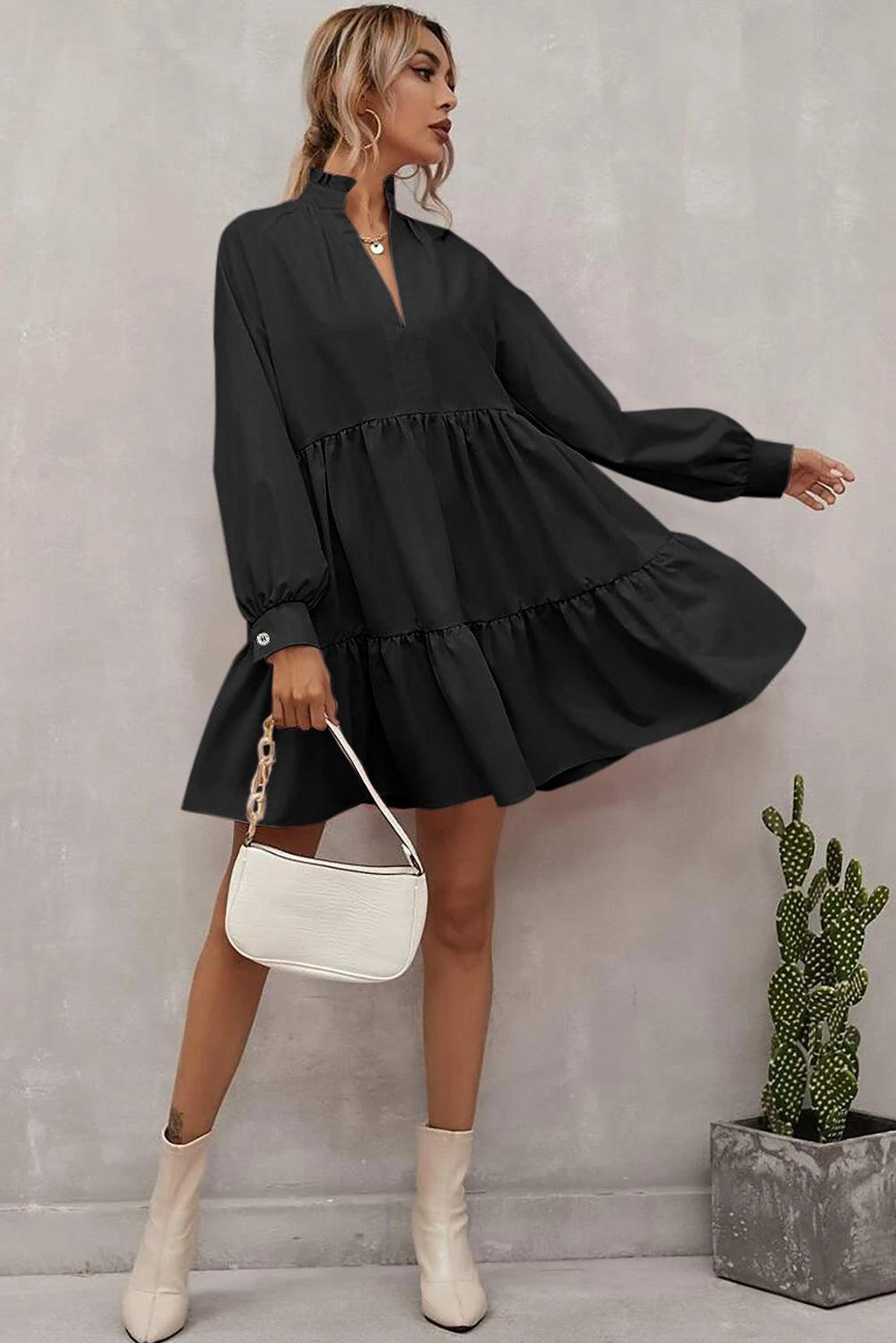 Robe élégante avec ruffles et col frivole