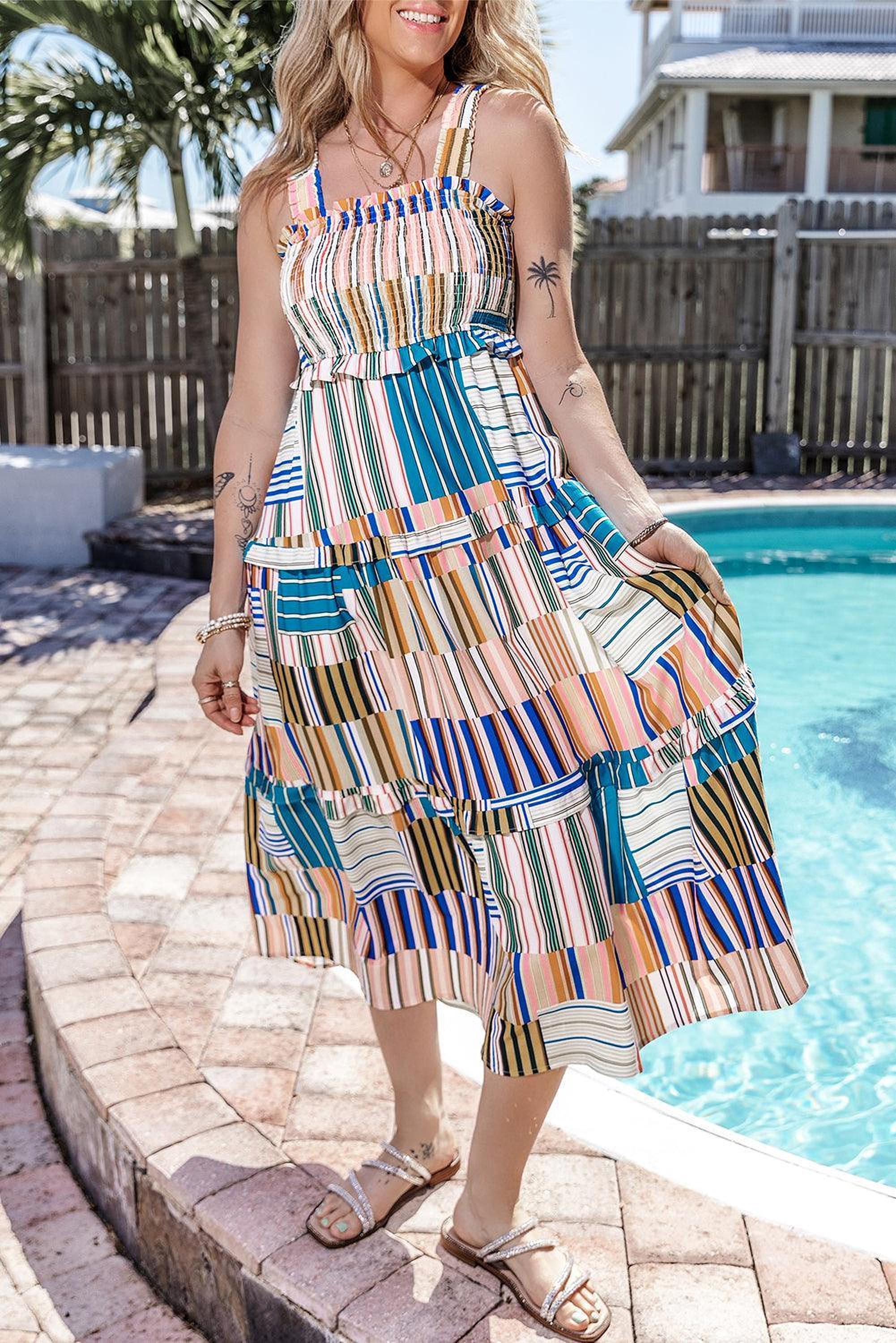 Robe maxi rayée avec effet smock