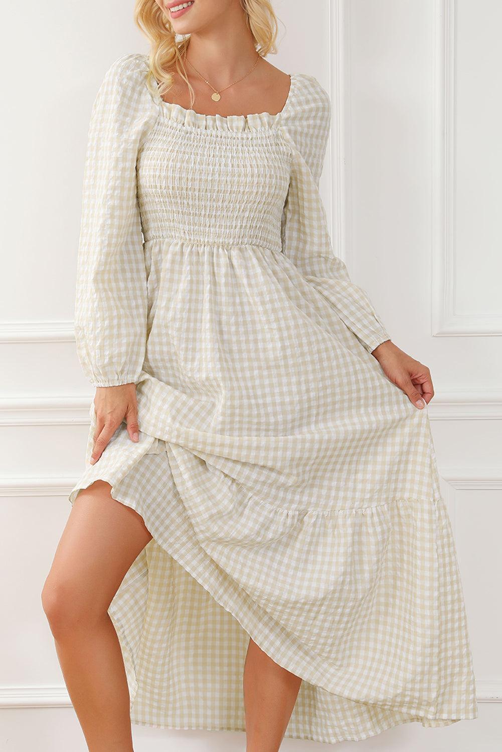 Robe maxi élégante avec motif à carreaux et volants