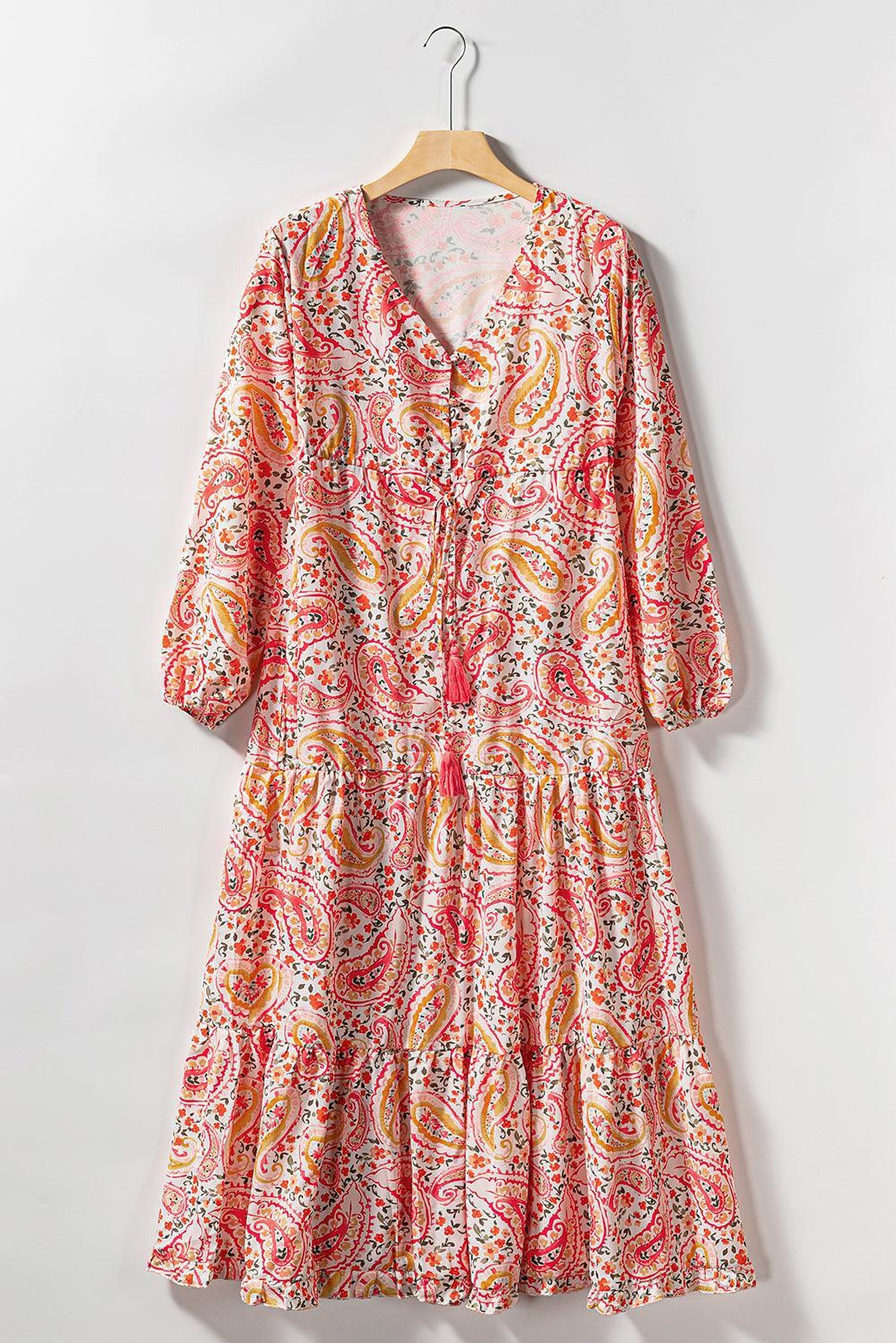 Robe longue bohème à motif paisley avec volants élégants