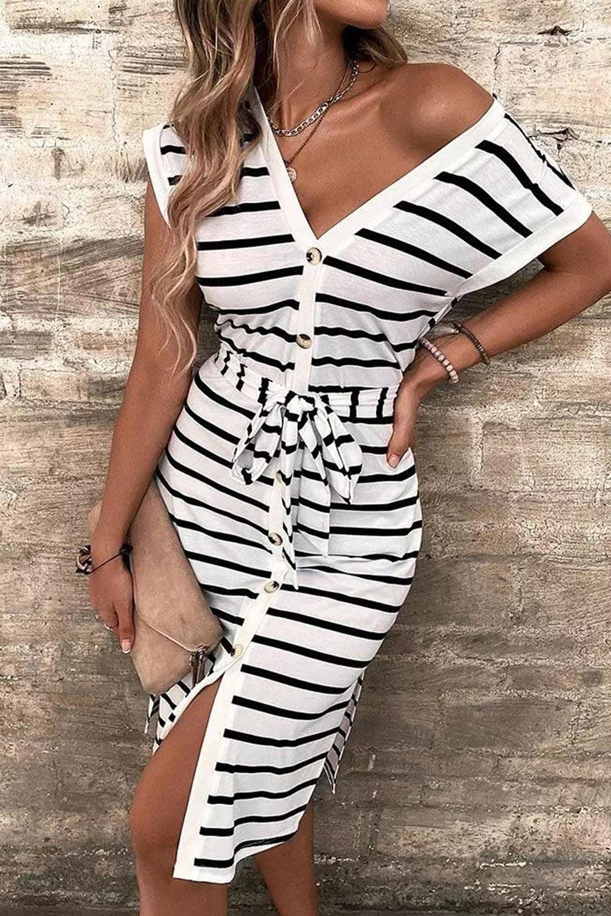Robe midi à rayures avec bouton et fente
