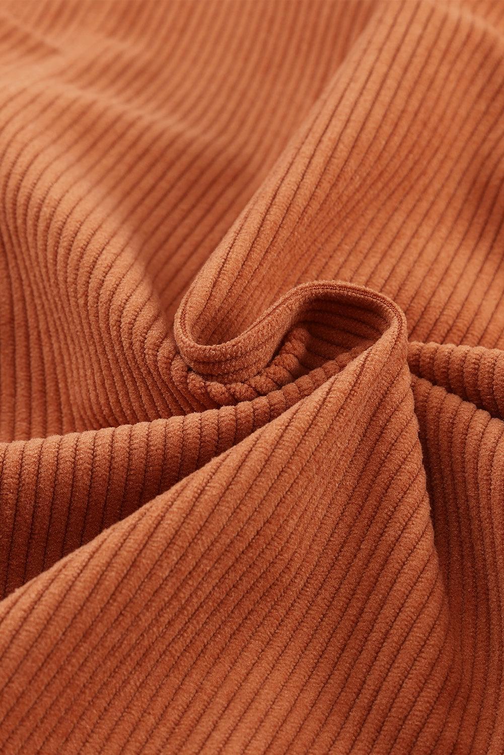 Robe élégante en velours avec boutonnière et manches longues