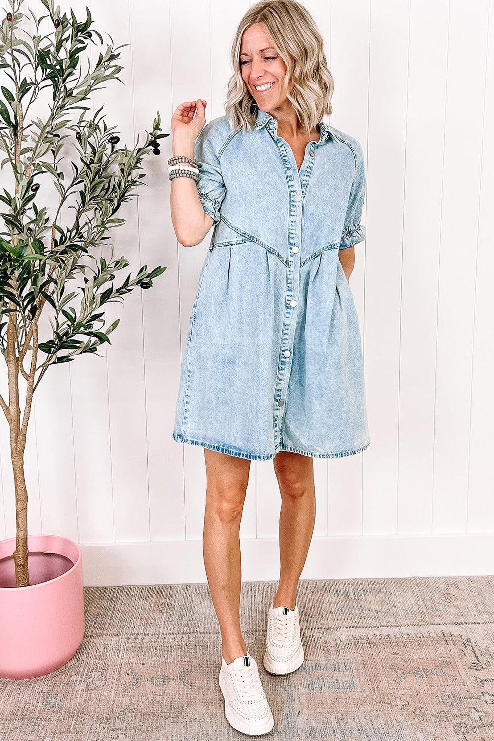 Robe en denim lavée aux minéraux avec ruches élégantes